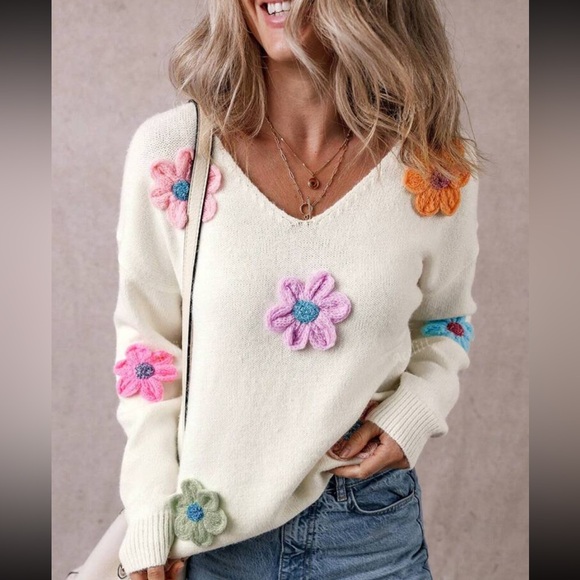 Luxe Comfy Elegant Floral Pattern Long Sleeve Knit Sweater - Picture 4 of 4